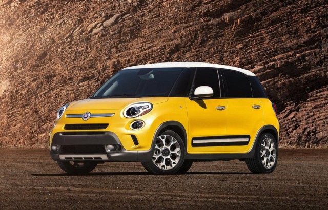 2014 Fiat 500L Lounge (15).jpg